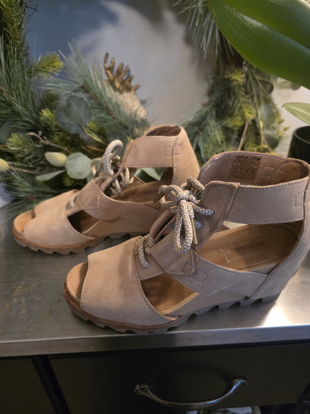 MOVING SALE Sorel Women's Joanie Beige Suede Lace-Up Wedge Sandals - Picture 6 of 6